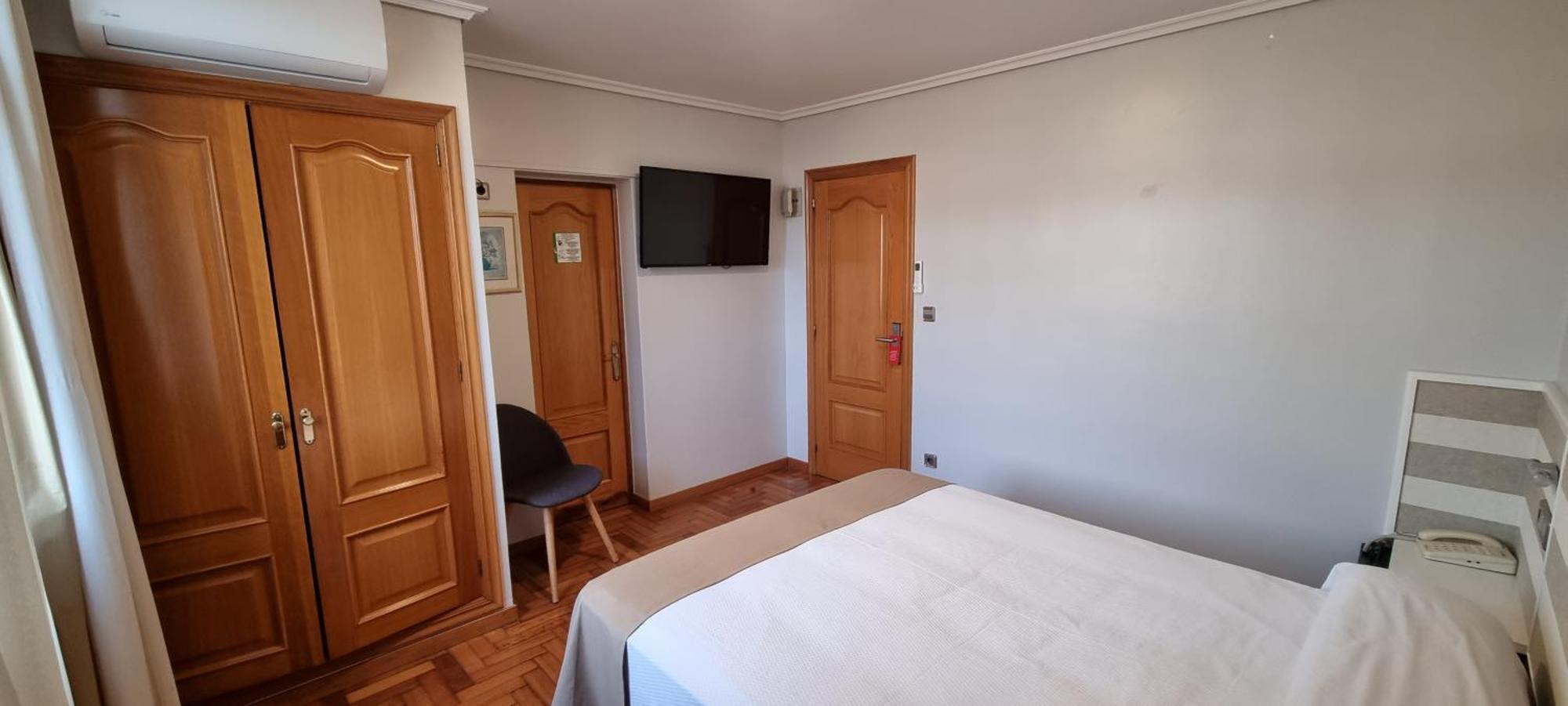 Economy Double or Twin Room,1659463072:JPEG